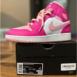 COPY - Nike Air Jordan 1 Mid
